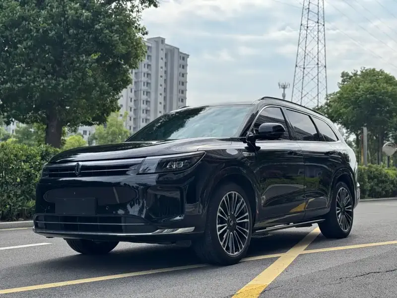 AITO M7