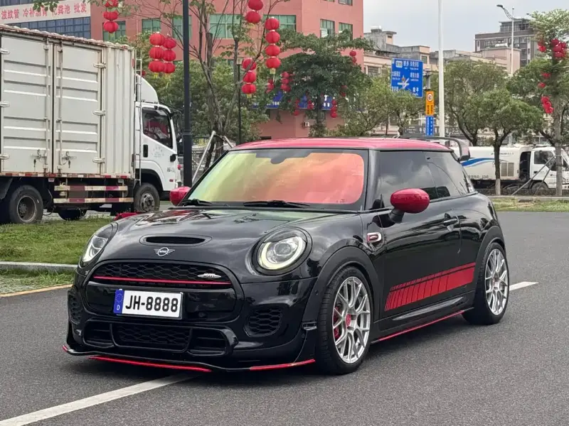 MINI Mini JCW