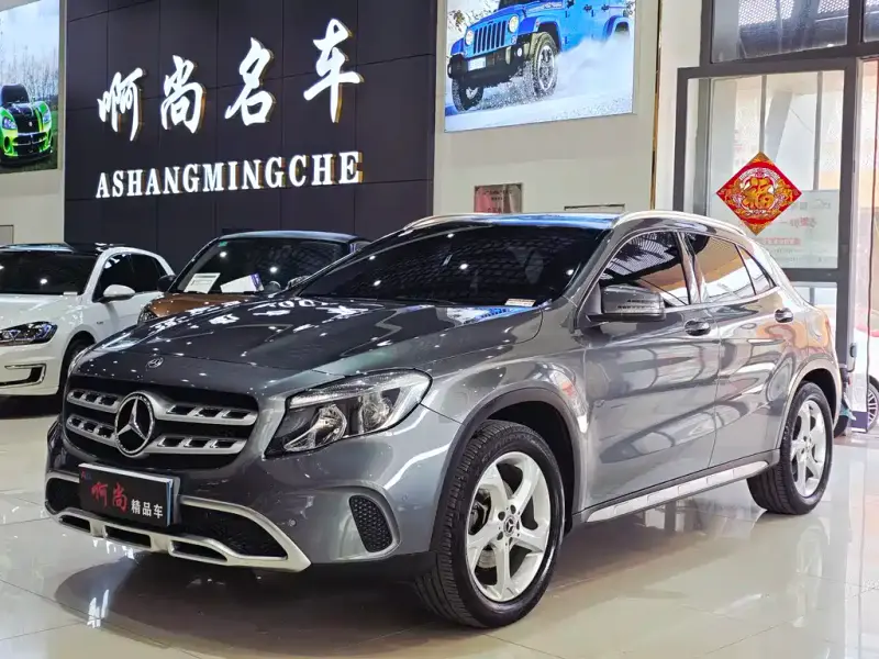 Mercedes-Benz GLA
