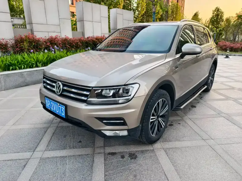 Volkswagen Tiguan L