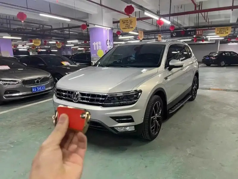 Volkswagen Tiguan L