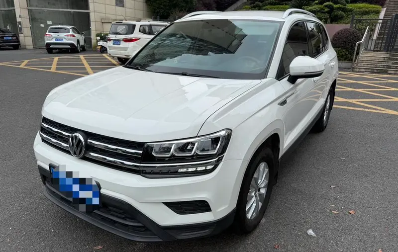 Volkswagen Tharu