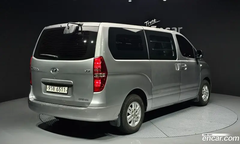 Hyundai H-1