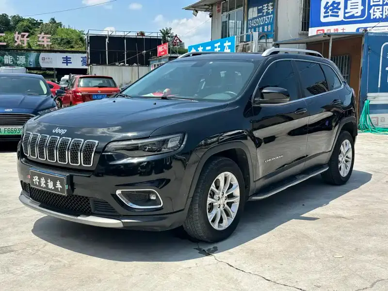 Jeep Cherokee