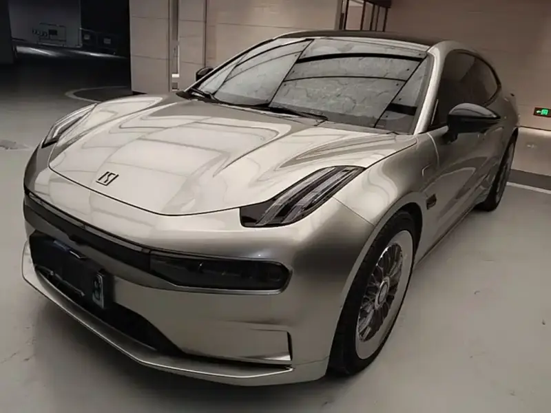 Zeekr 001