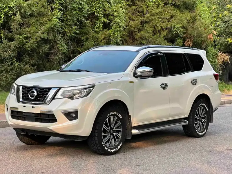 Nissan Terra