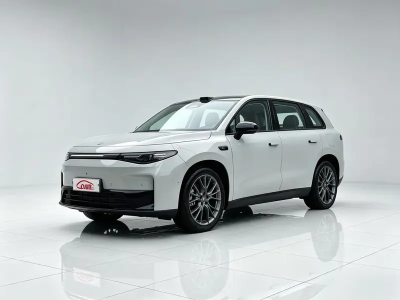 Leapmotor C10