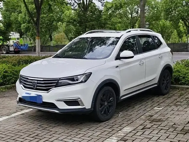 Roewe MG HS (RX5)