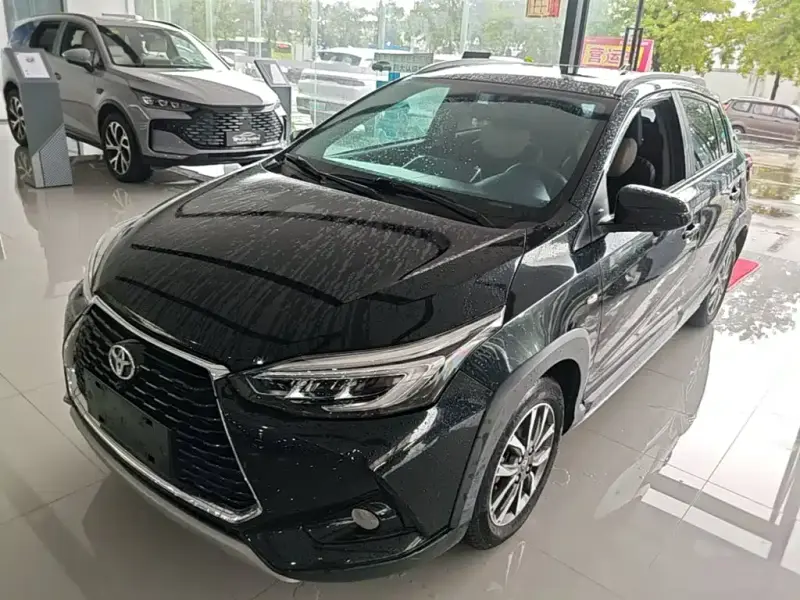 Toyota Yaris L