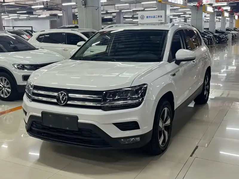 Volkswagen Tharu
