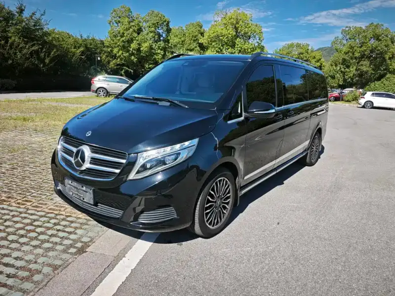 Mercedes-Benz V-Class
