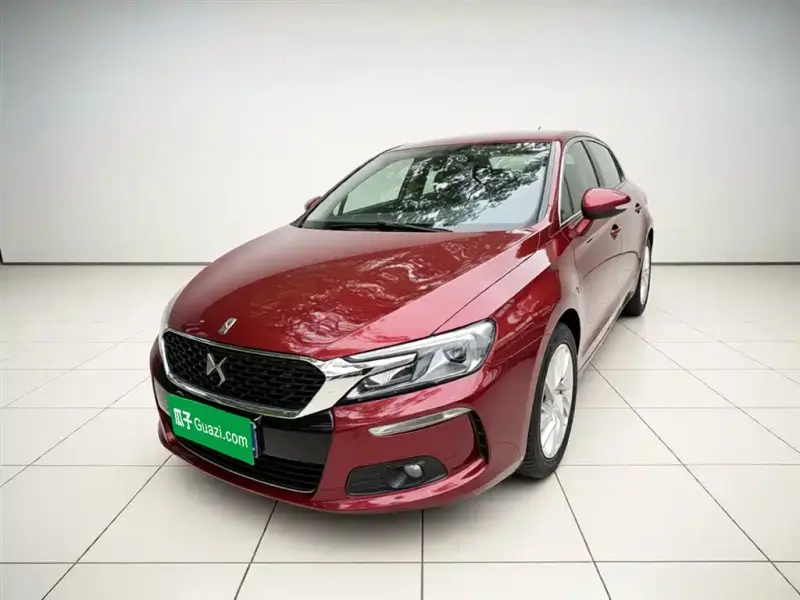 DS 4S