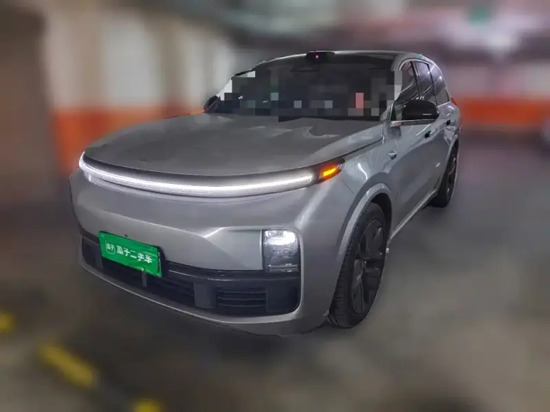 Li Auto L8