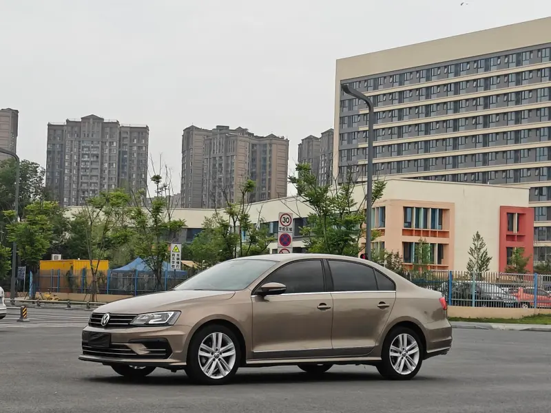 Volkswagen Sagitar