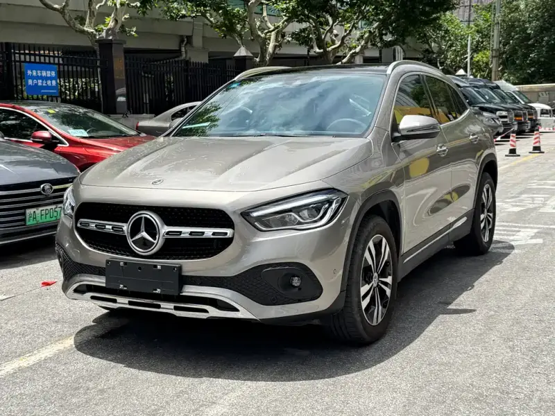 Mercedes-Benz GLA