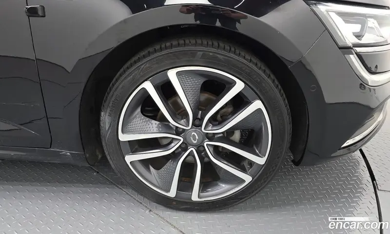 Renault-KoreaSamsung Talisman (SM6)