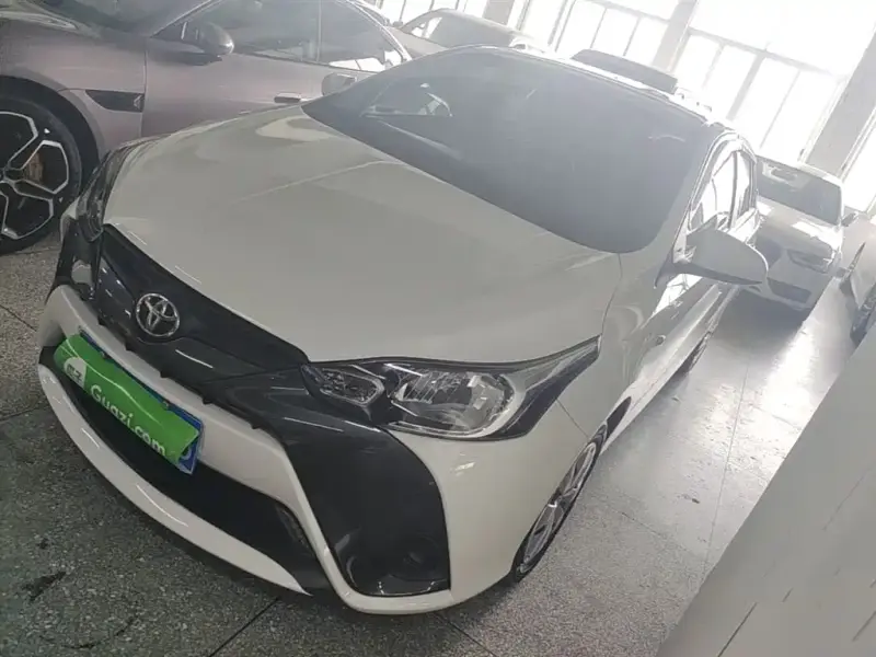 Toyota Yaris L