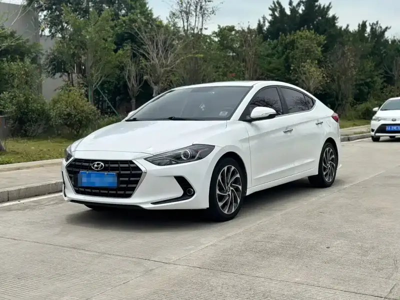 Hyundai Elantra