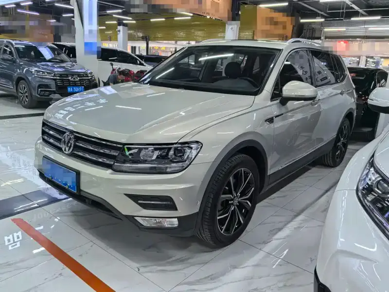 Volkswagen Tiguan L
