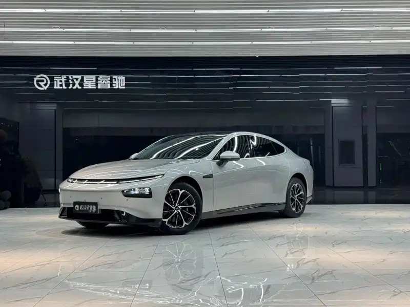 XPeng P7