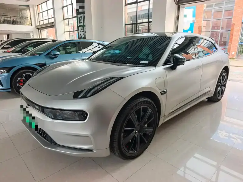 Zeekr 001