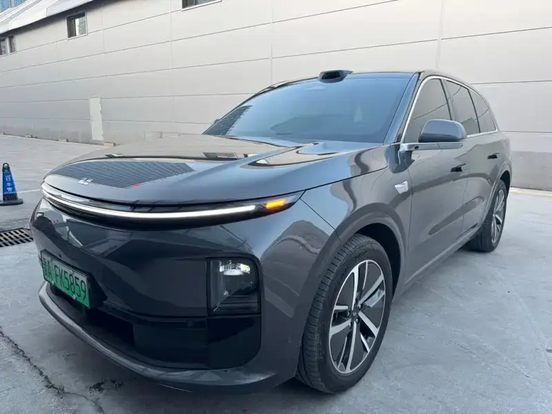 Li Auto L6