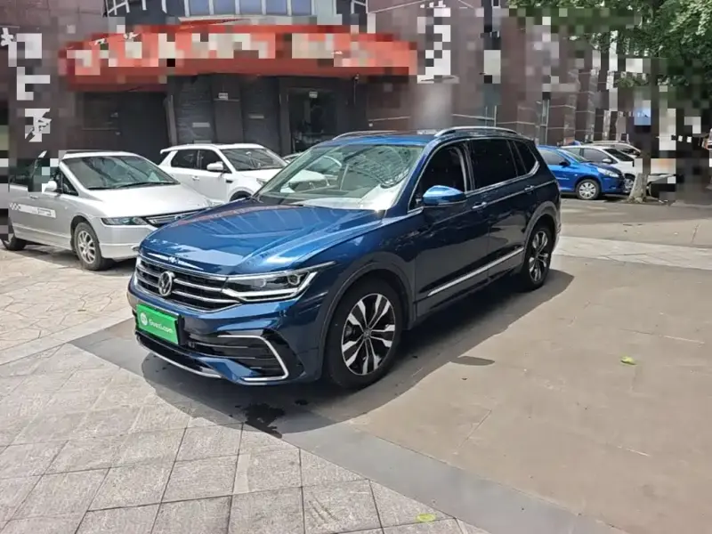 Volkswagen Tiguan L