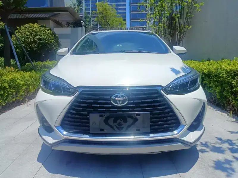 Toyota Yaris L