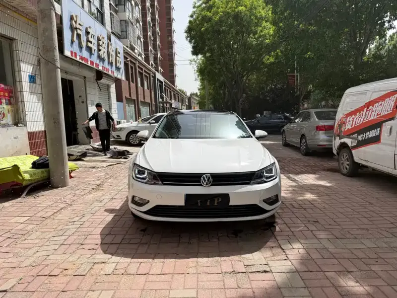 Volkswagen Lamando