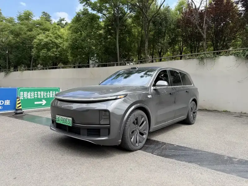 Li Auto L9