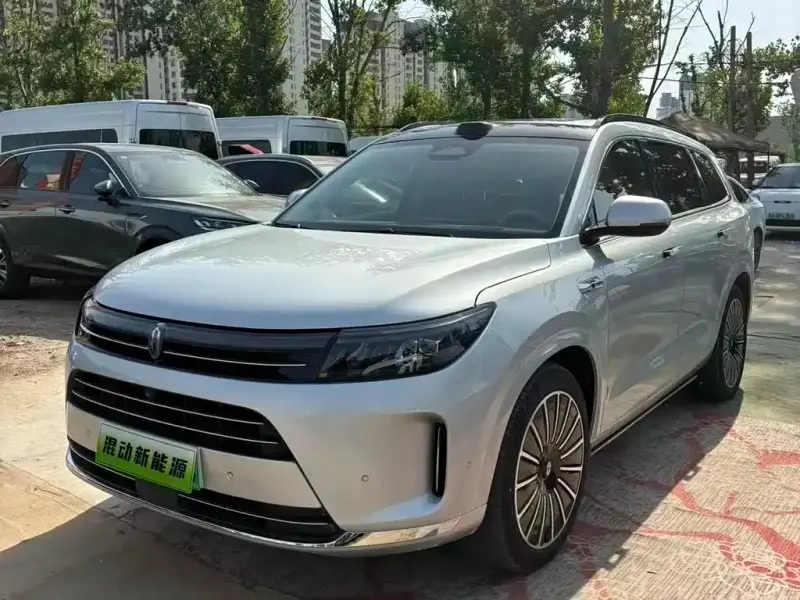 AITO M7