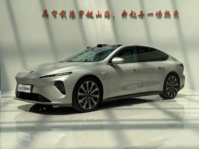 NIO ET7