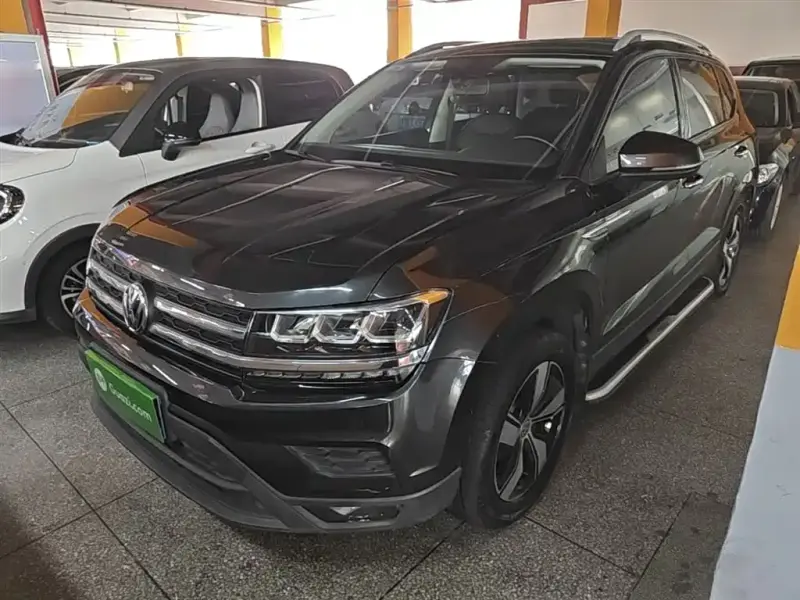 Volkswagen Tharu