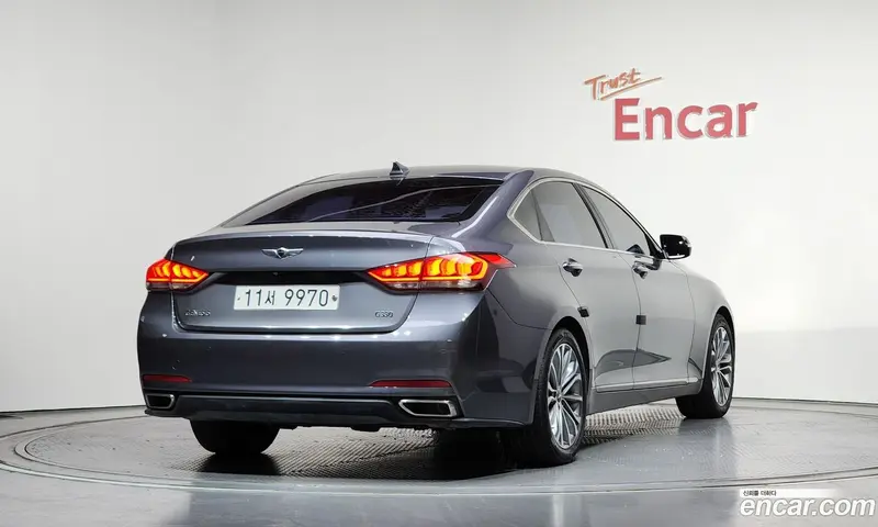 Hyundai Genesis