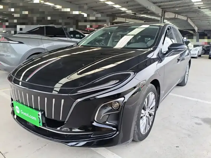 Hongqi E-QM5
