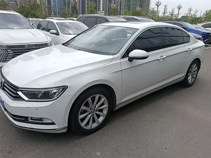 Volkswagen Magotan