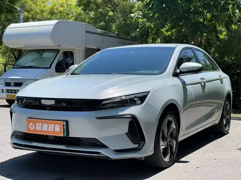 Geely L HiP