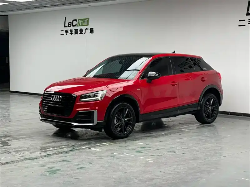 Audi Q2L