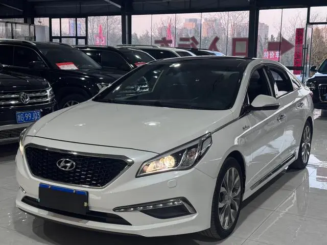 Hyundai Sonata LF