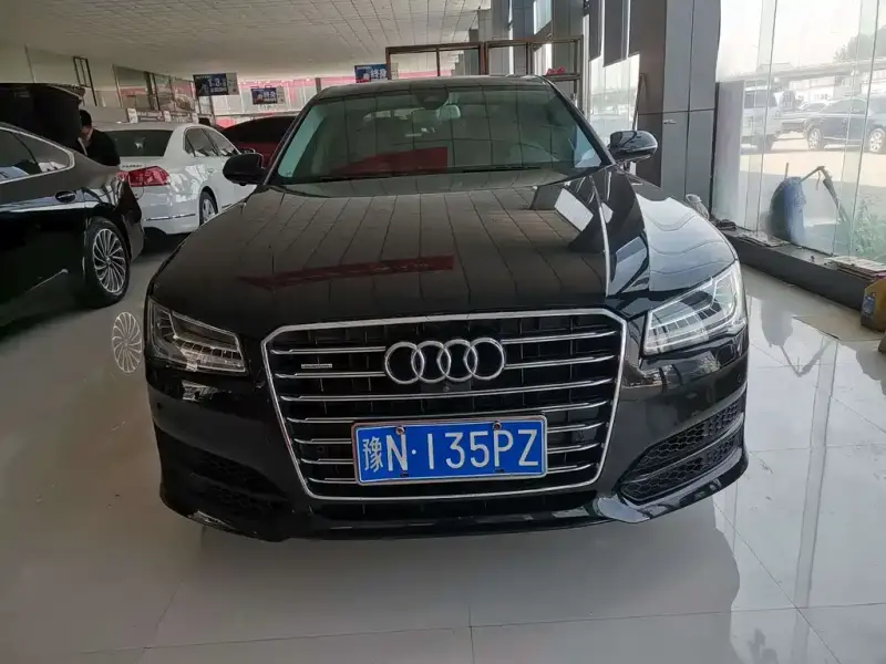 Audi A8