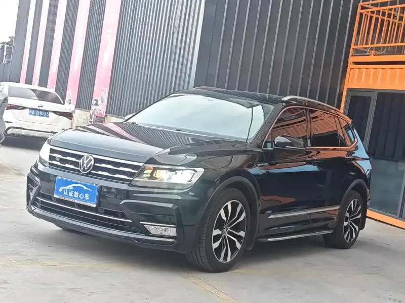 Volkswagen Tiguan L