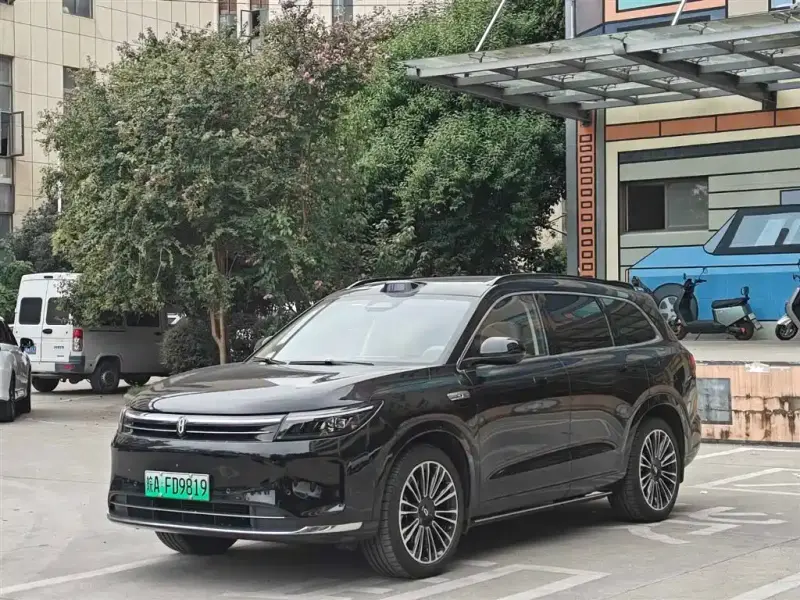 AITO M7