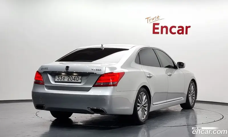 Hyundai Equus