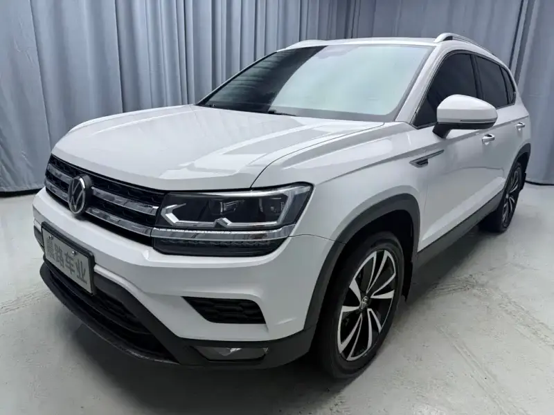 Volkswagen Tharu