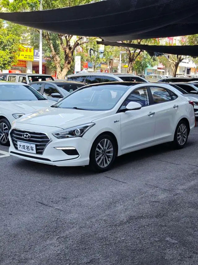 Hyundai Mistra