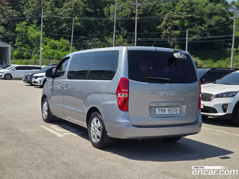 Hyundai H-1