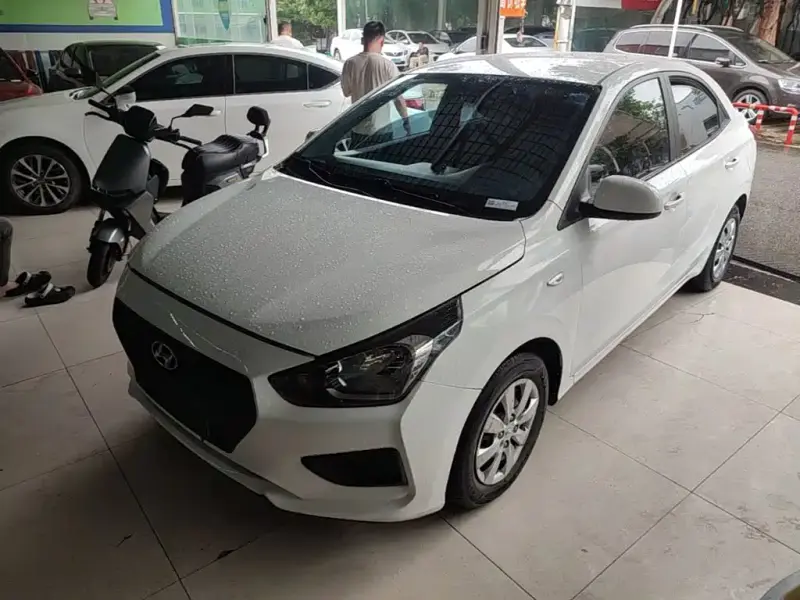 Hyundai Verna