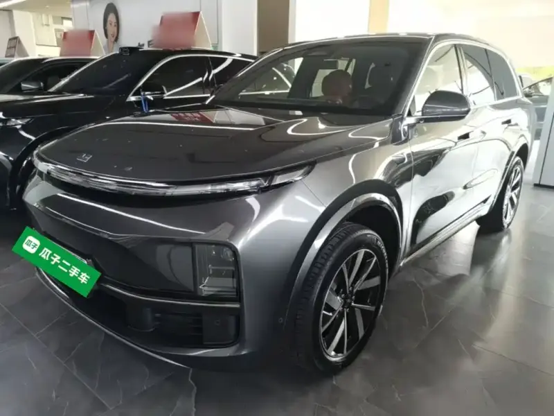 Li Auto L8