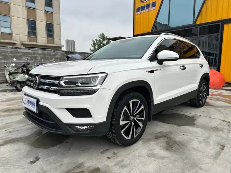 Volkswagen Tharu