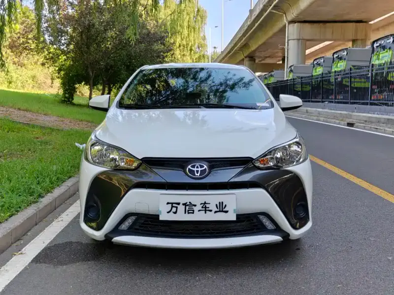 Toyota Yaris L